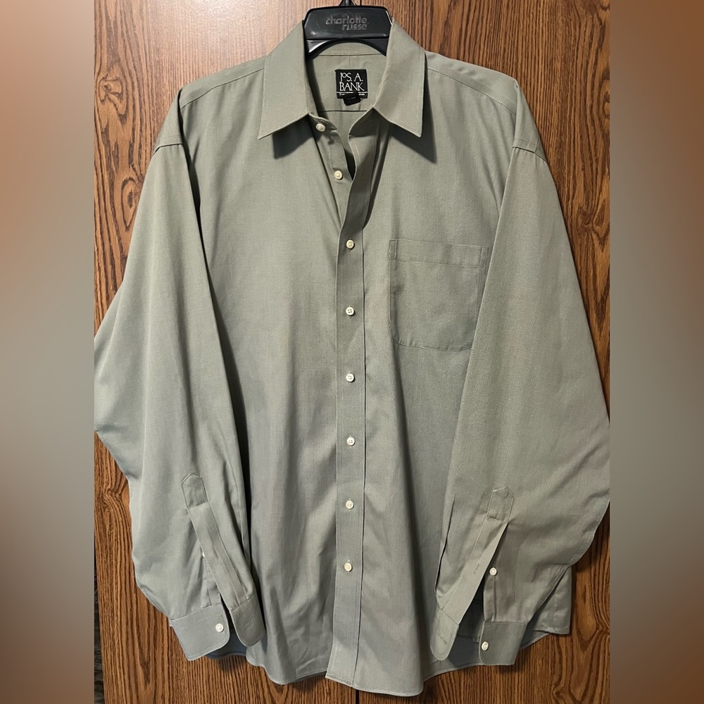 Jos. A. Bank Traveler’s Collection 16 1/2  -36